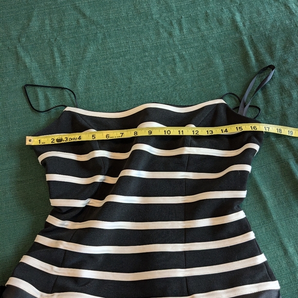 JS Collections Black and White striped dress gown sz. 12 - Picture 10 of 10